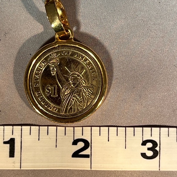 Authentic US $1.00 Coin Charm, Gold Tone Frame & Clasp. Suitable for a necklace. - Picture 5 of 6